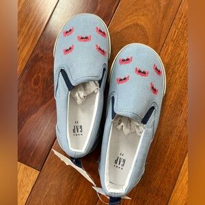NWT GAP Crab Sneakers